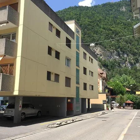 Mountain View Penthouse Apartment Interlaken